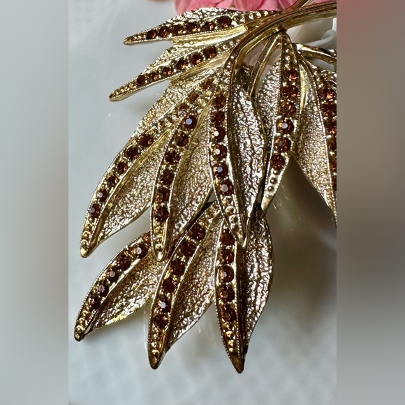 1960's Dodds Bird of Paradise Branches Chocolate Rhinestone Brooch - Picture 3 of 5